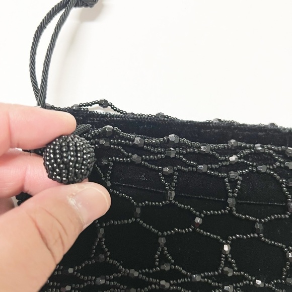 Franchi Womens 90s Y2K Vintage Black Criss Cross Mesh Beaded Square Clutch Bag - Picture 4 of 7